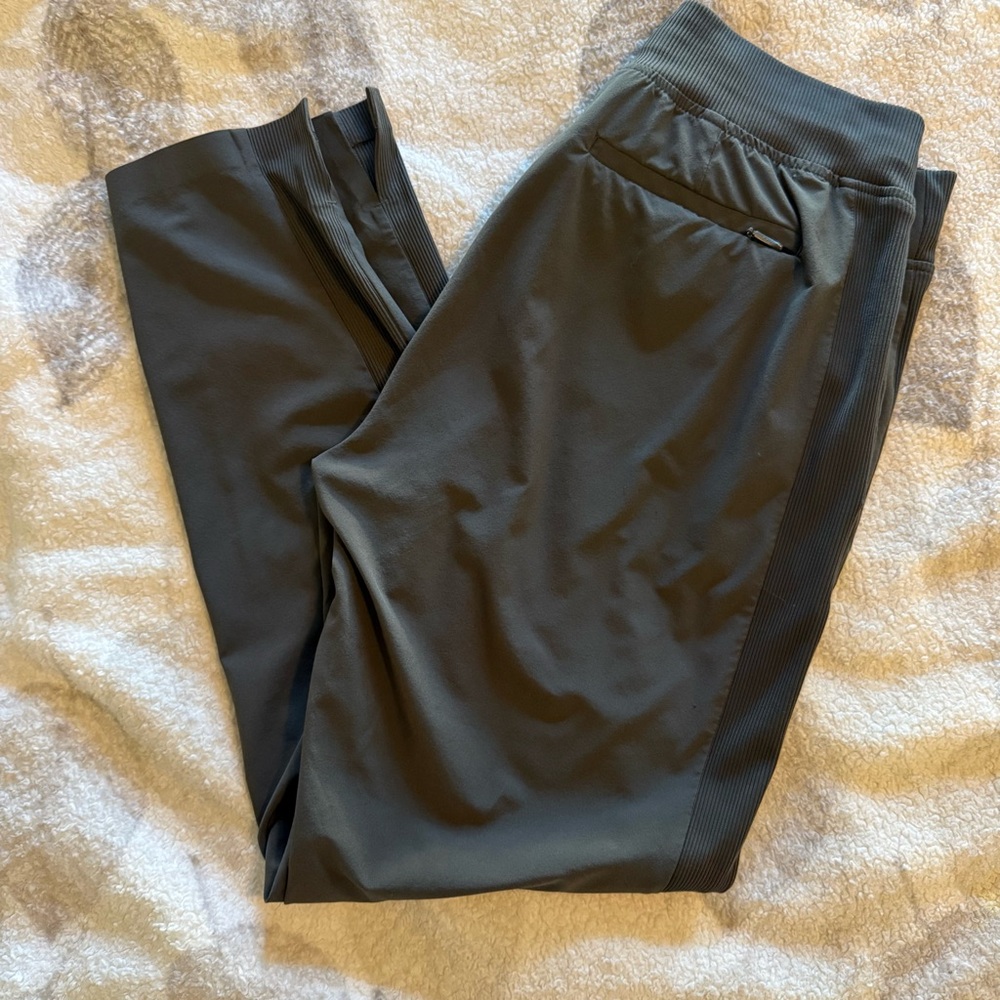 Brooklyn Ankle Pant Olive Green Straight-Leg Athleisure Pant - Picture 6 of 6
